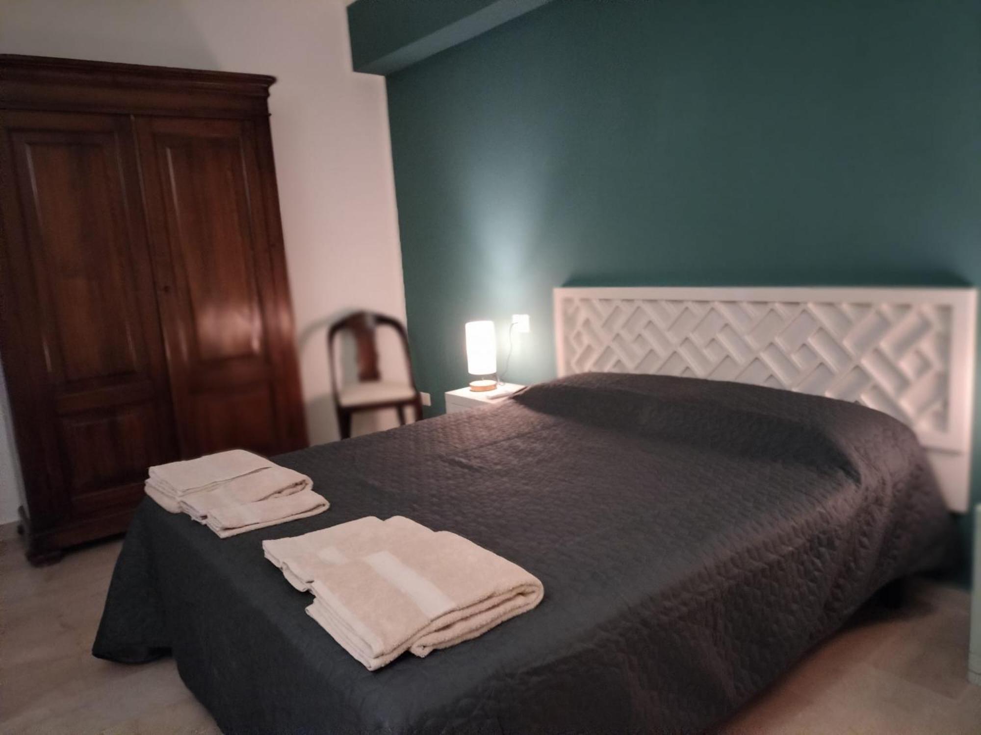 D&P Suites 1 Salemi Exteriér fotografie
